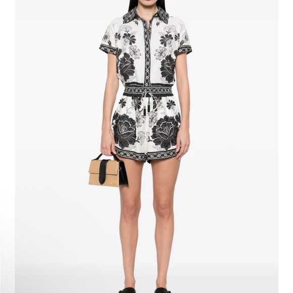 NWT FARM Rio Leopard Floral Shorts - Picture 3 of 6